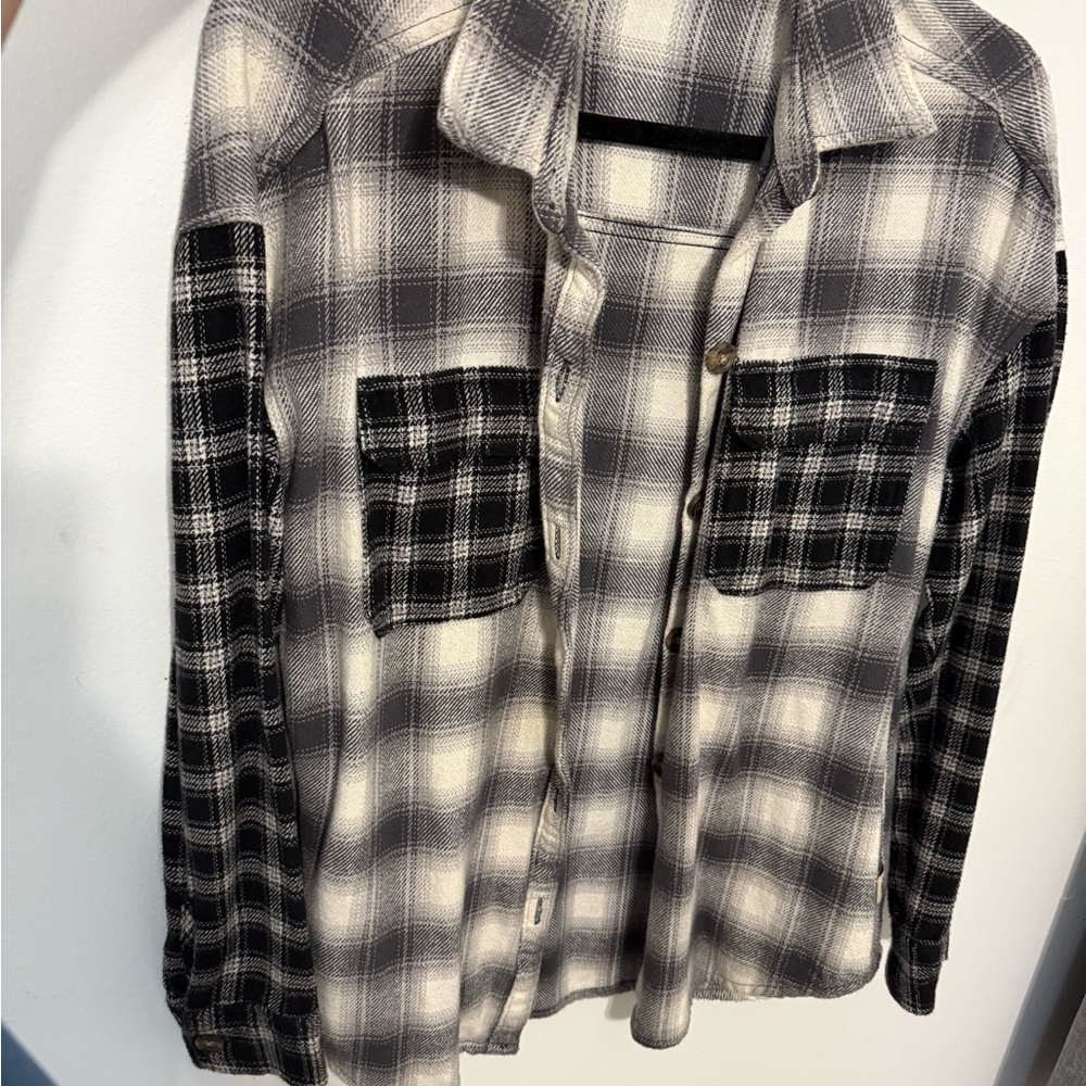 Hollister Black and White Teddy Jacket Cozy Style